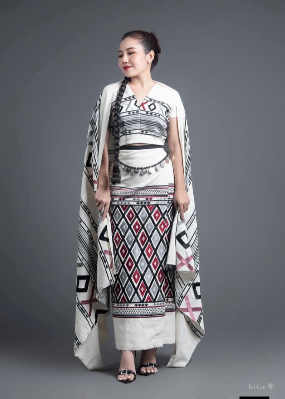 Chin Traditional Premium Set